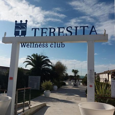 Teresita Wellness Club Apartment เวียเรจโจ ภายนอก รูปภาพ