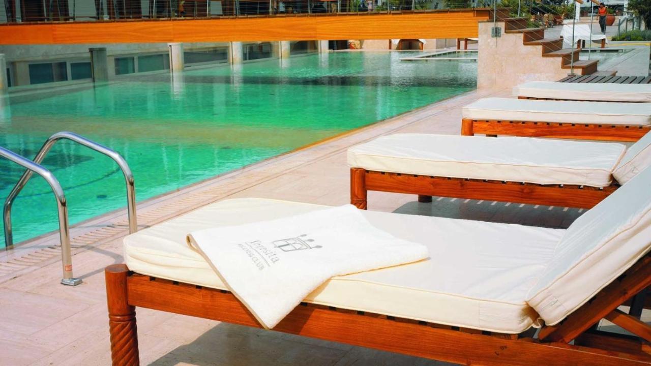 Teresita Wellness Club Apartment เวียเรจโจ ภายนอก รูปภาพ